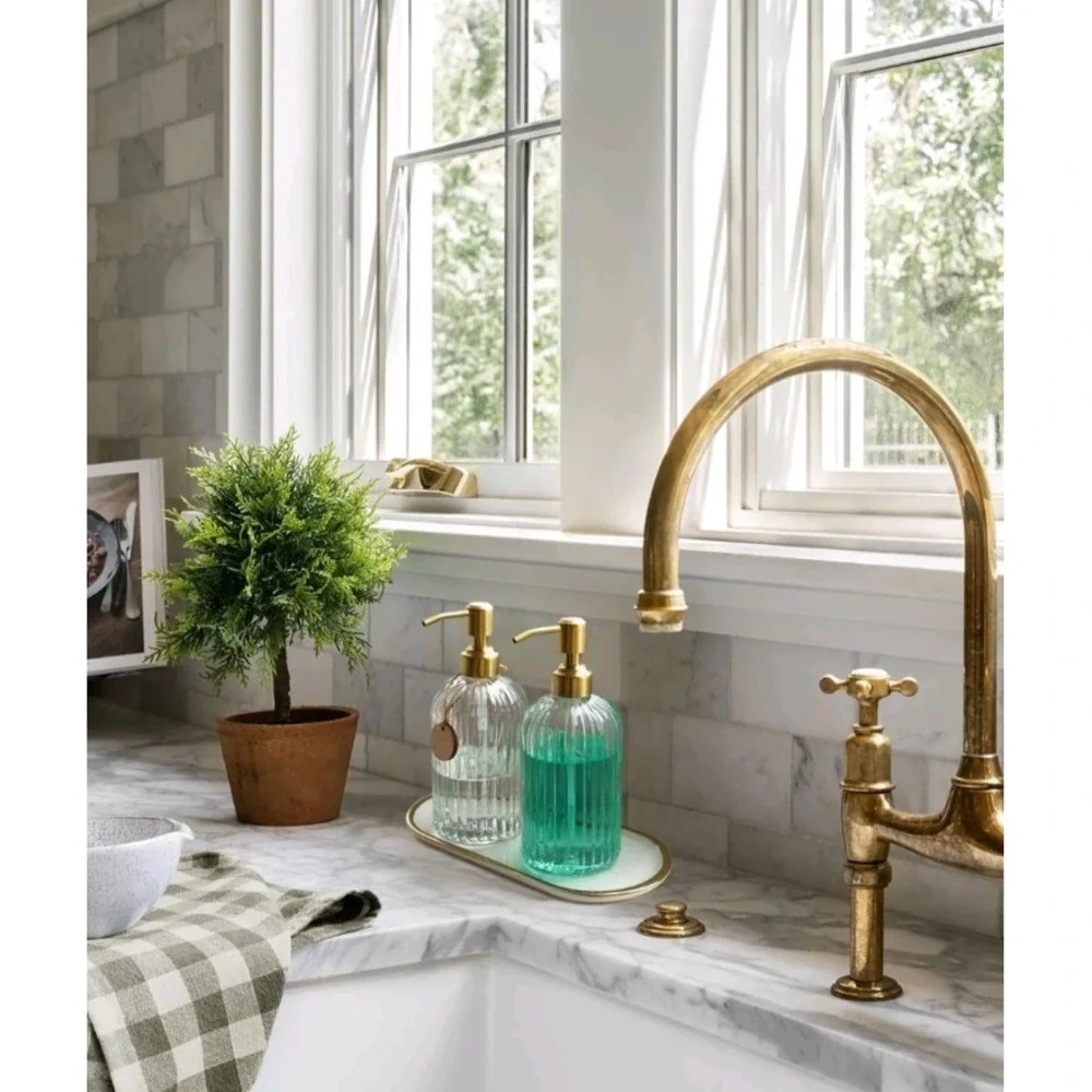 2 Jasai 18oz Simple Glass Soap Dispensers with Pump, Refillable Kitchen Bath New